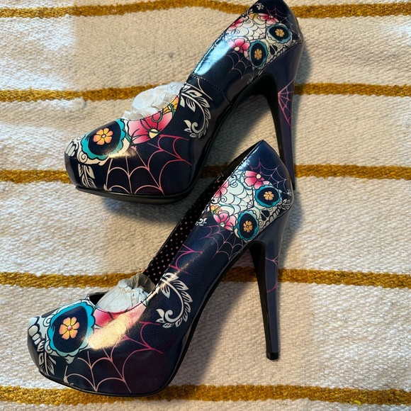 Too Fast Navy Sugar Skull Floral Web Heels - Picture 1 of 10